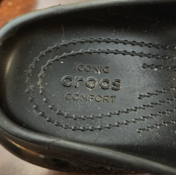 Mega Crush Crocs - Picture 3 of 4